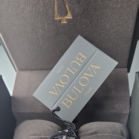 Bulova Silver and White Men's Watch - Picture 2 of 2